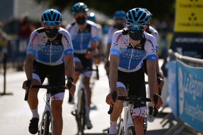 Hagens Berman Axeon riders with face masks