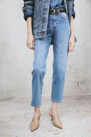 Jeans Pergelangan Kaki Tinggi Lurus Ramping