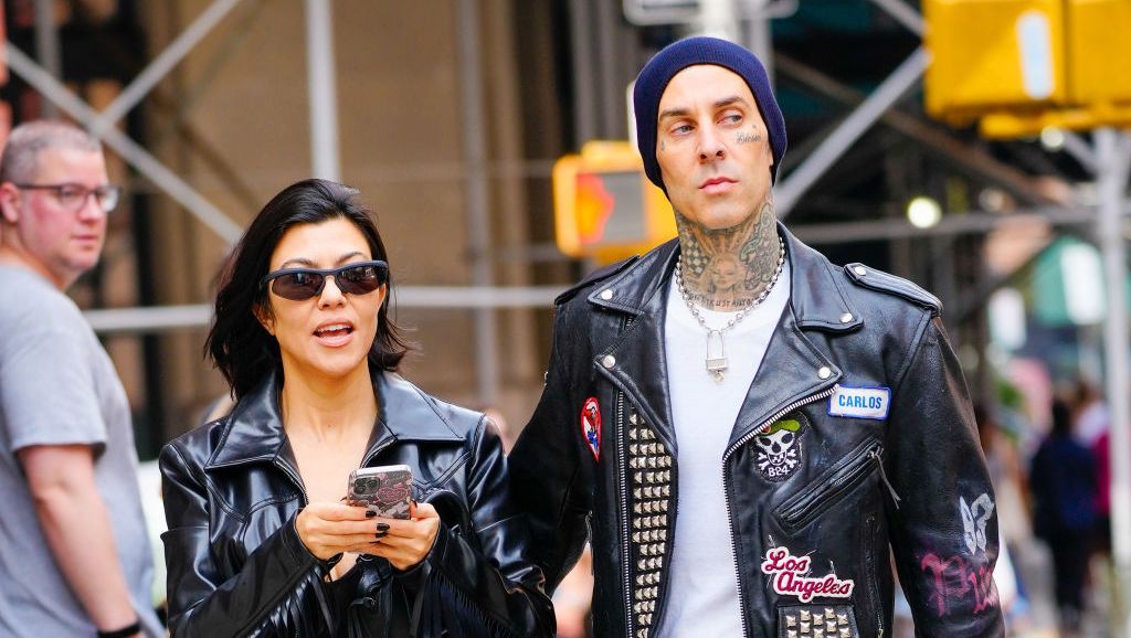 new york, new york october 16 kourtney kardashian and travis barker are seen on october 16, 2021 in new york city photo by gothamgc images