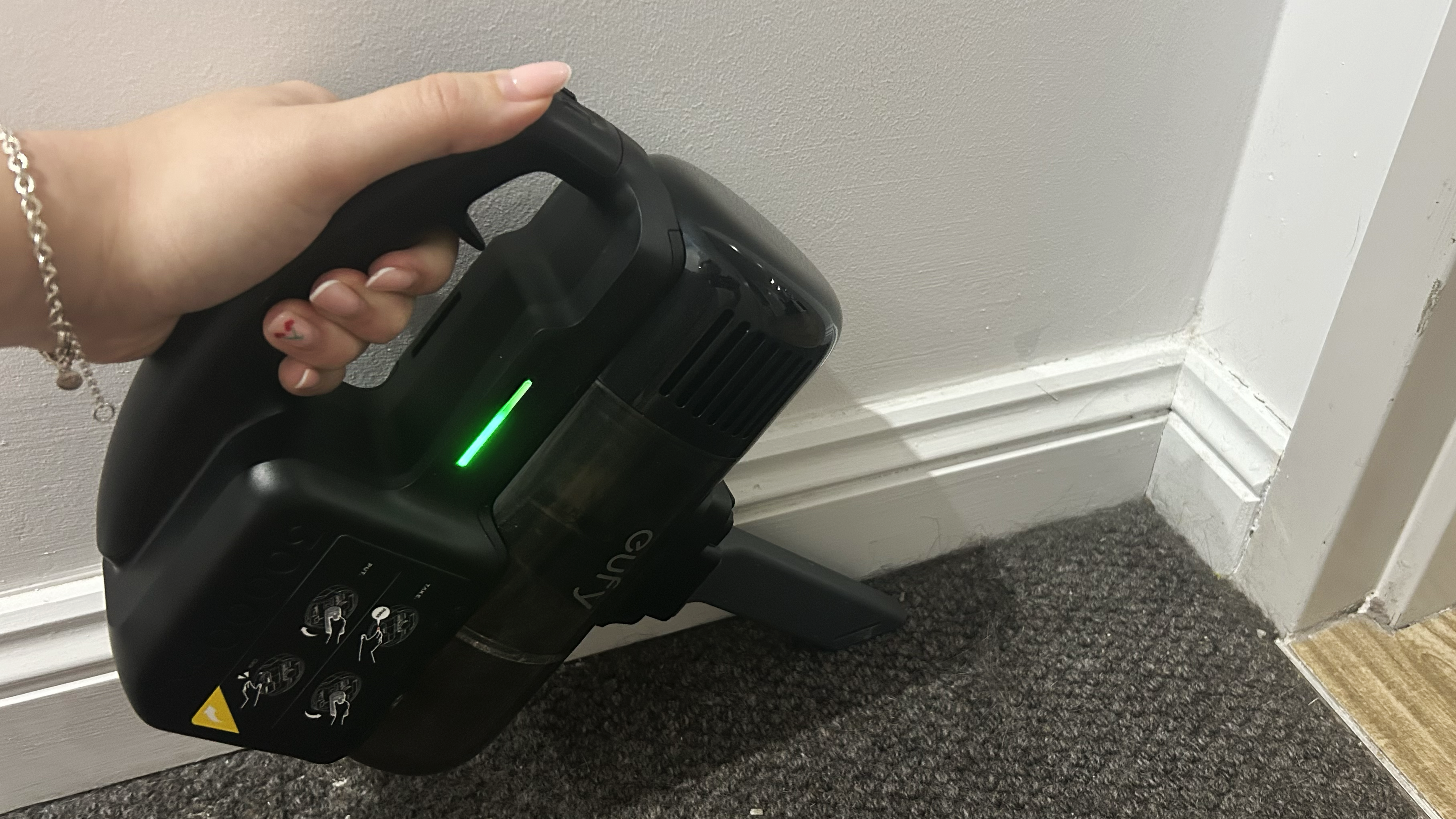 Eufy handheld