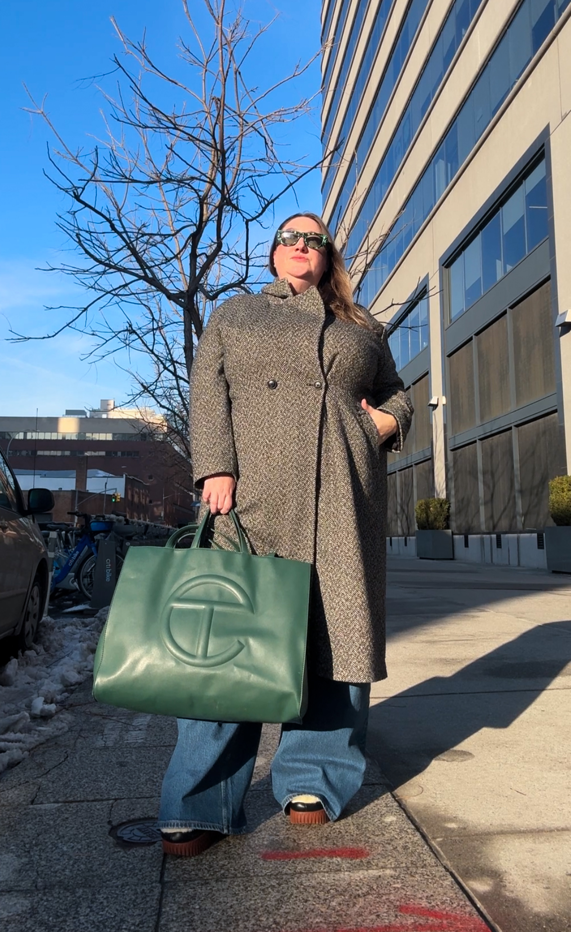 Sarah Chiwaya wearing Phthalo Green