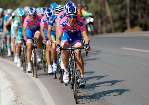 Aitor Perez Arrieta (Lampre - ISD) at the head of the peloton.