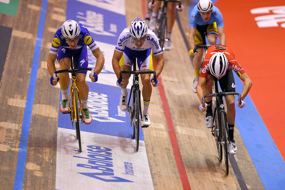 Elia Viviani (Quick-Step Floors), Kenny De Ketele (Team Baloise) and Jasper De Buyst (Lotto Soudal) sprint for the line in the final Madison of the Gent Six