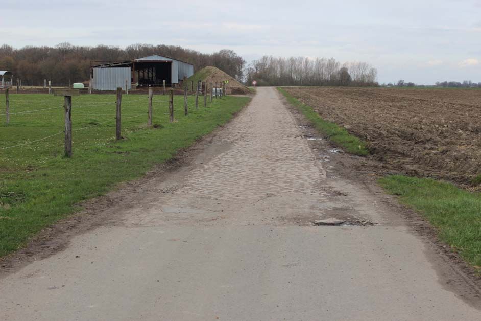 The entrance to sector 11 from Tilloy to Sars-et-Rossieres