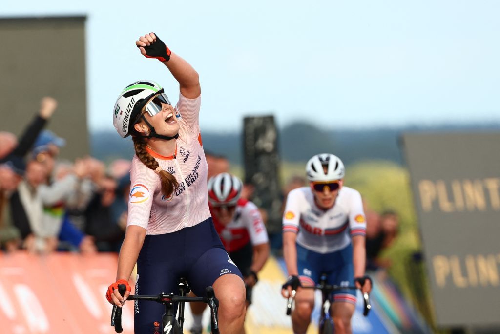 Ilse Pluimers (Netherlands) wins the 2023 U23 European title 