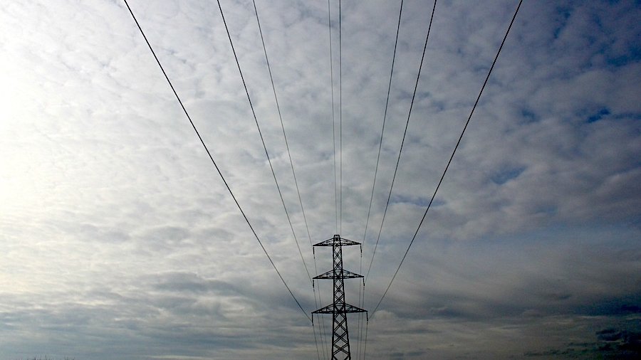Cheap, wireless last-mile access is what AirGig is all about