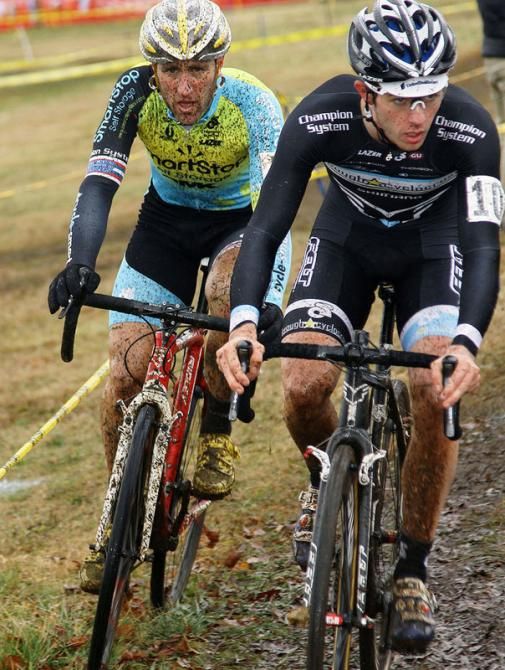 Nicholas Keough (www.keoughcyclocross.com) works with Adam Myerson (Team SmartStopMountain Khakis) to bridge the gap to the lead group.