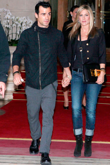 Jennifer Aniston and Justin Theroux are loved up in Paris for