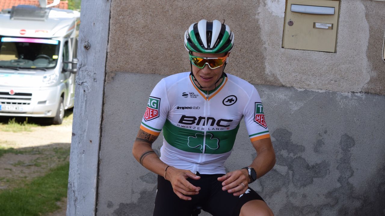 Irish national champion Nico Roche wears Oakley Jawbreakers customised by Optiek van Gorp
