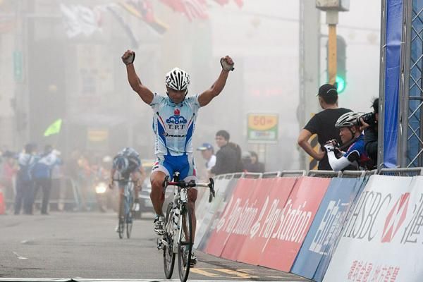 Mehdi Sohrabi (Tabriz Petrochemical Team) outkicked breakaway companion David McCann (Giant Kenda) on the uphill finish to win stage 2.