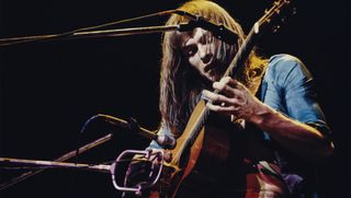 English musician and guitarist Steve Howe performs live on stage with progressive rock group Yes at the Rainbow Theatre in London, 14th January 1972. 