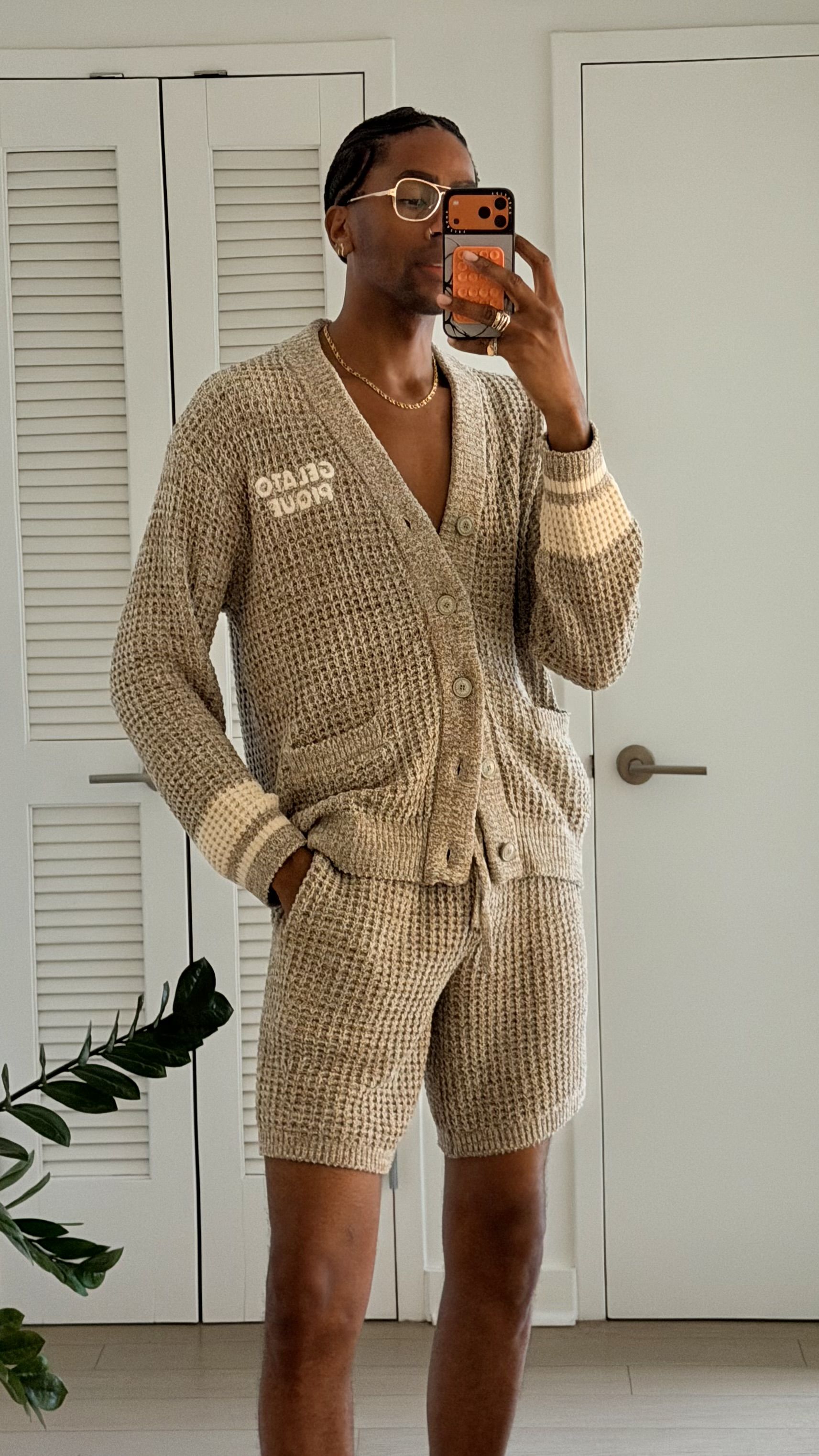 Darren Graham wearing men's fashion wardrobe staples.