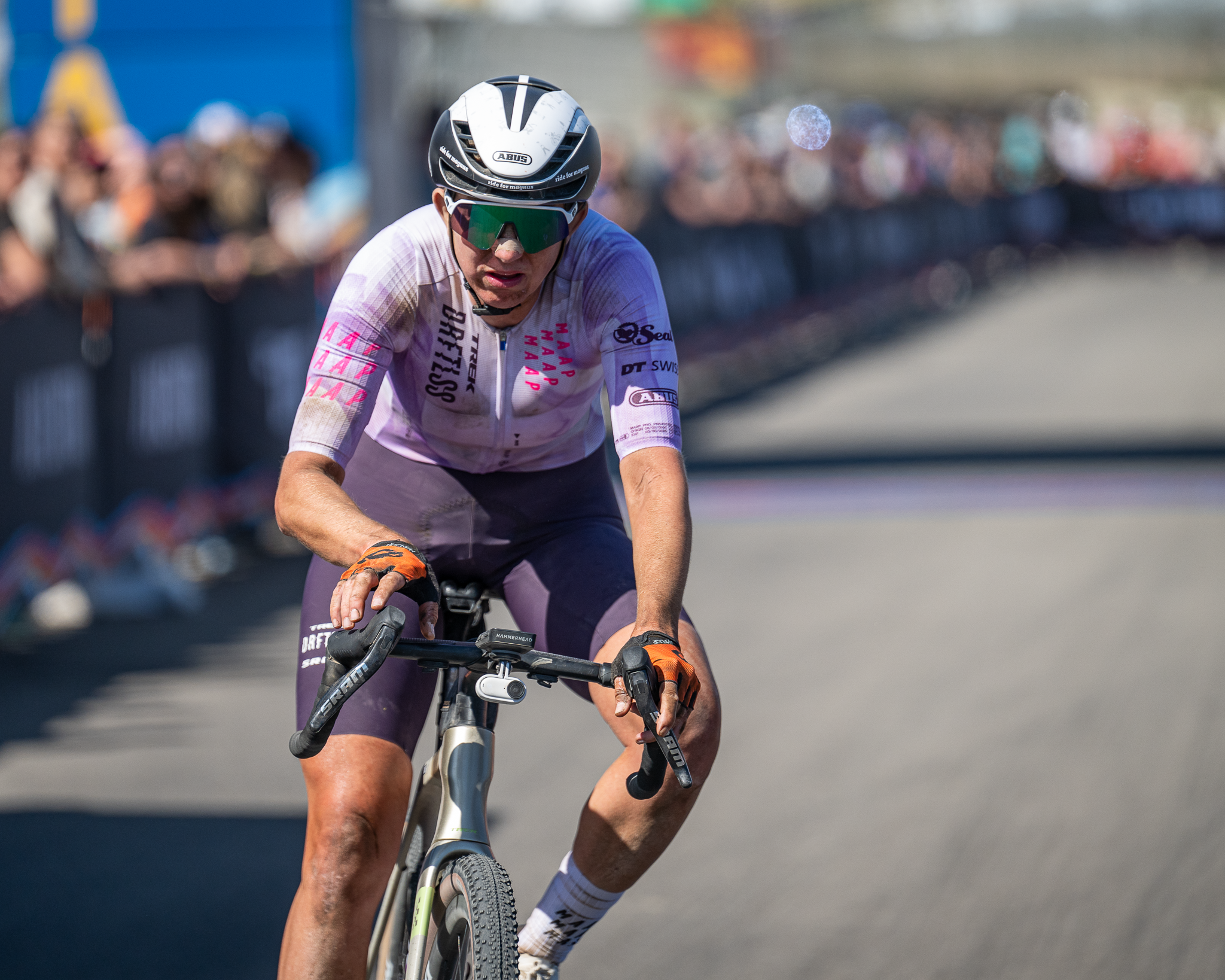 Paige Onweller alcanza el puesto 14 en 2026 Sea Otter Classic Gravel