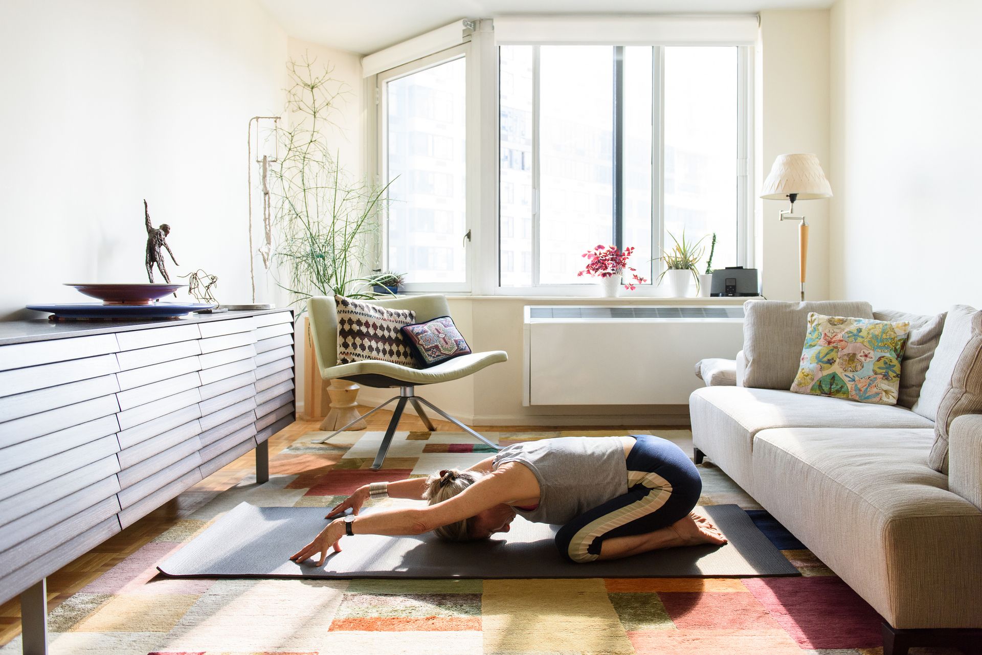 How to ease trapped wind What causes it and how can you prevent it