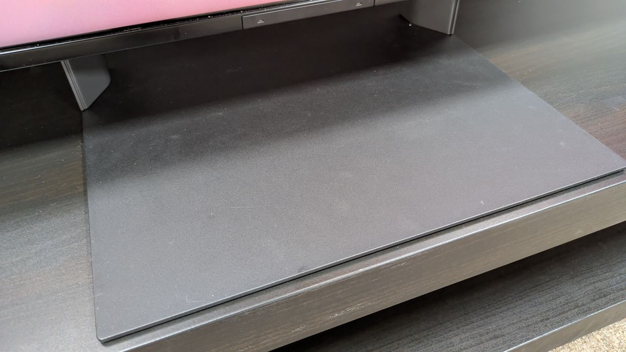 Sony Bravia 7 II's central pedestal stand
