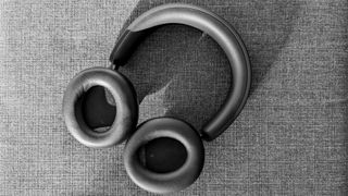 Urbanista Los Angeles review: headphones from the inside