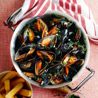 Moules Marinières with Homemade Oven Chips
