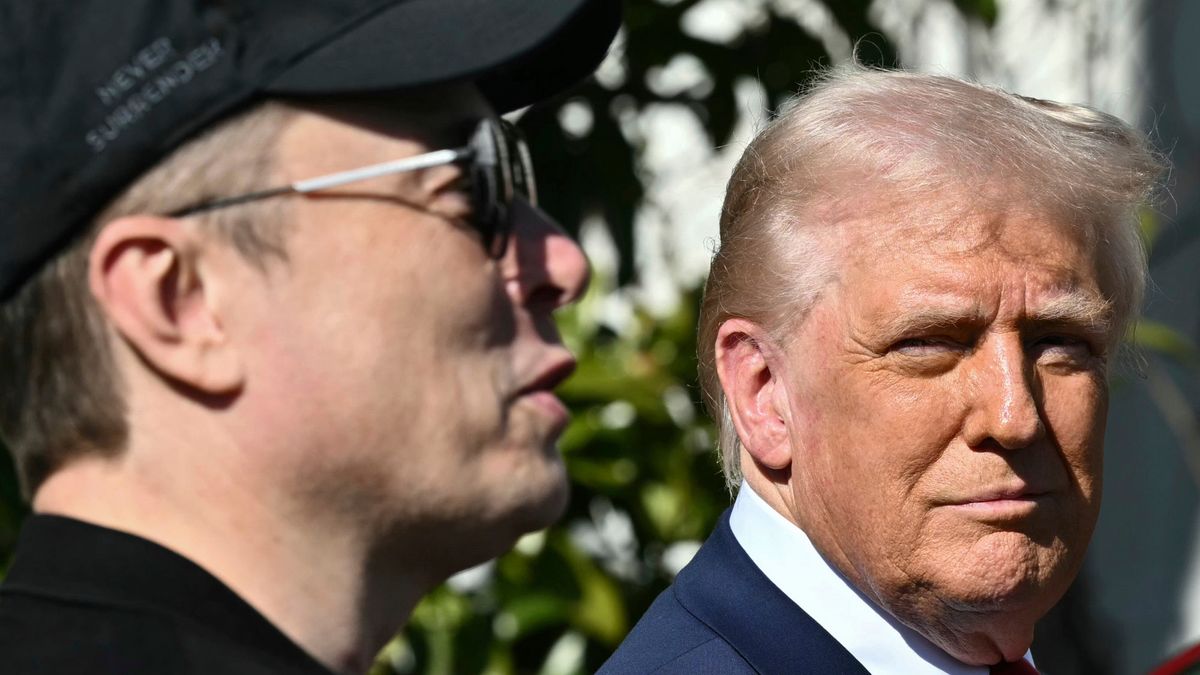 Musk: Is Trump putting him on a leash?