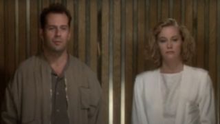 Bruce Willis and Cybill Shepherd in an elevator in Moonlighting