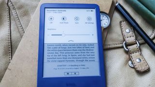 Amazon Kindle 2022: il menu a tendina sulla parte superiore dello schermo