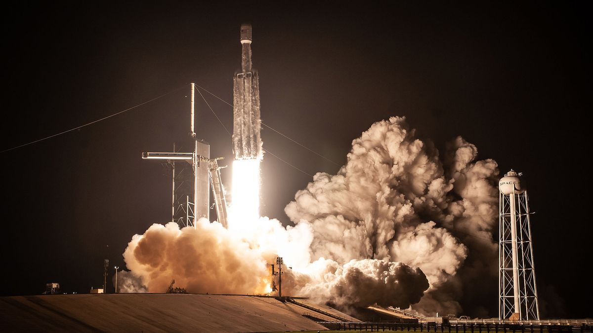 A SpaceX Falcon Heavy rocket launches the STP-2 mission for the U.S. Department of Defense on June 25, 2019. 