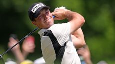 Viktor Hovland takes a shot at the Travelers Championship 