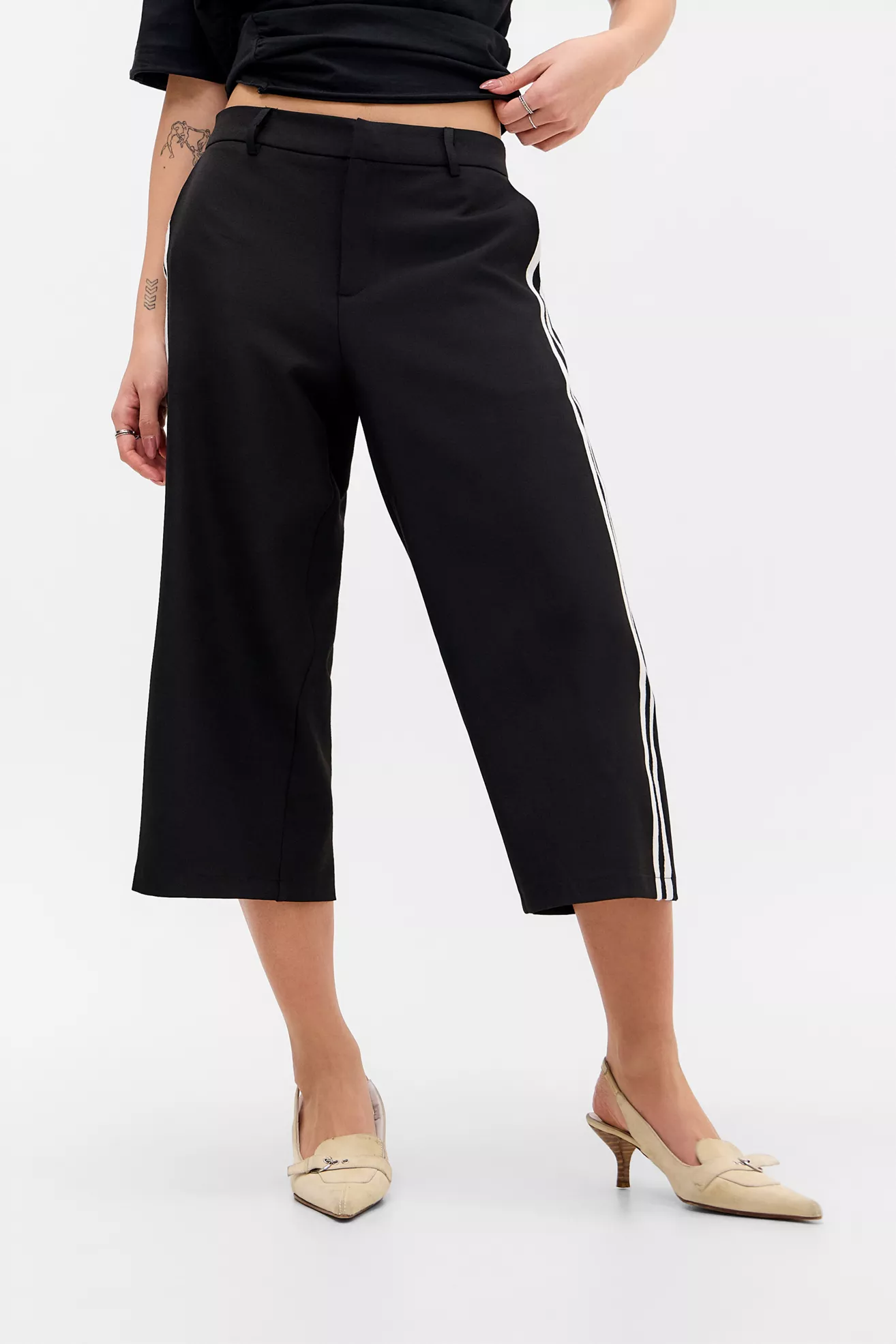 Lioness Genesis Crop Trousers