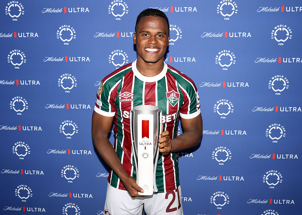 Jhon Arias #21 of Fluminense FC receives the man of the match award following the FIFA Club World Cup 2025 group F match between Fluminense FC and Borussia Dortmund at MetLife Stadium on June 17, 2025 in East Rutherford, New Jersey.