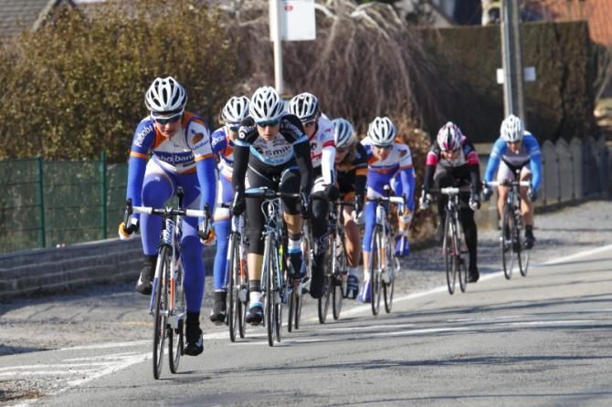 Roxanne Knetemann (Rabo Women) is watched by Vera Koedooder (Sengers Ladies Cycling Team) in the break