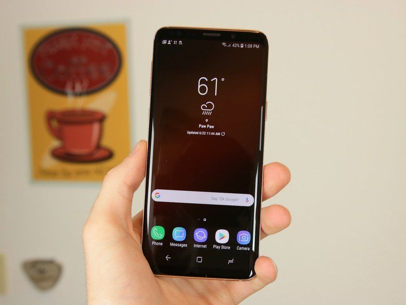 Galaxy S9 in Sunrise Gold