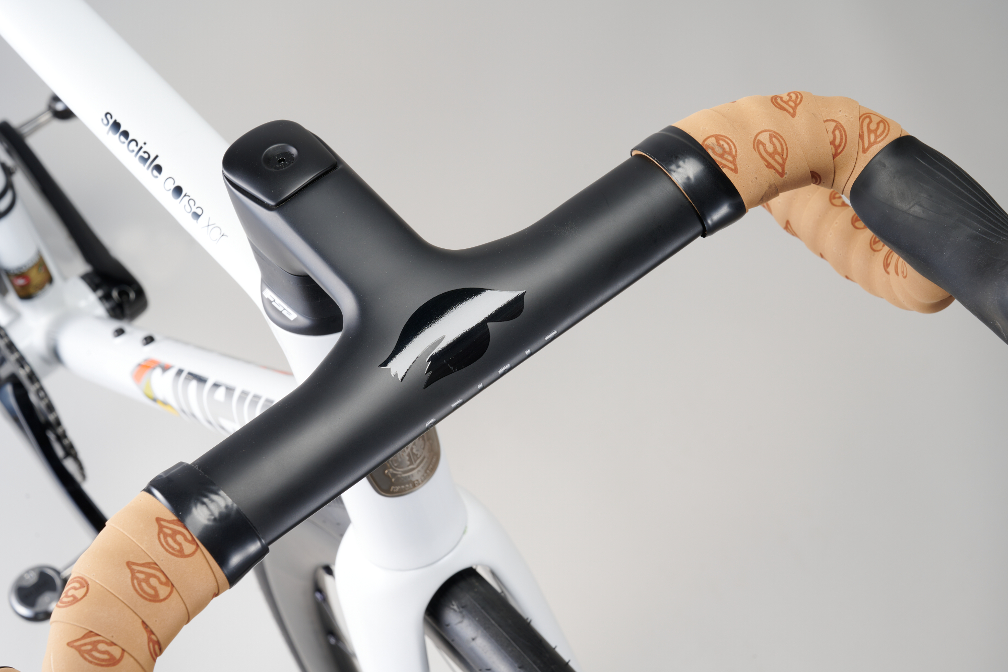 Detail of the Cinelli Speciale Corsa XCR road bike