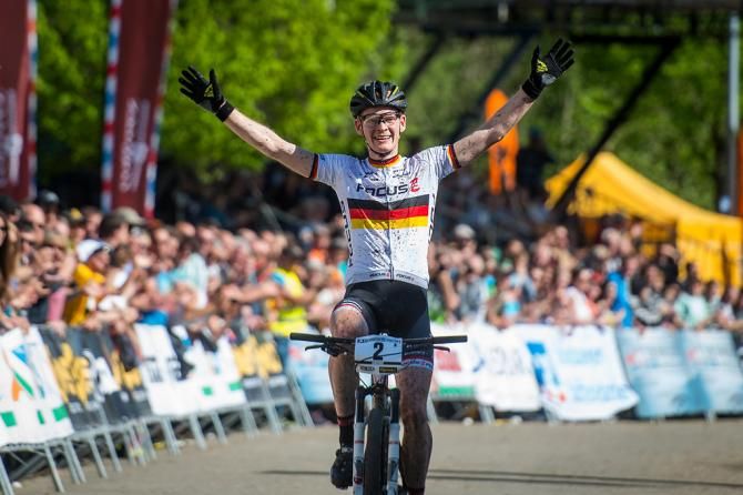 Markus Schulte-Luenzum (Focus XC) wins the U23 cross country in Albstadt