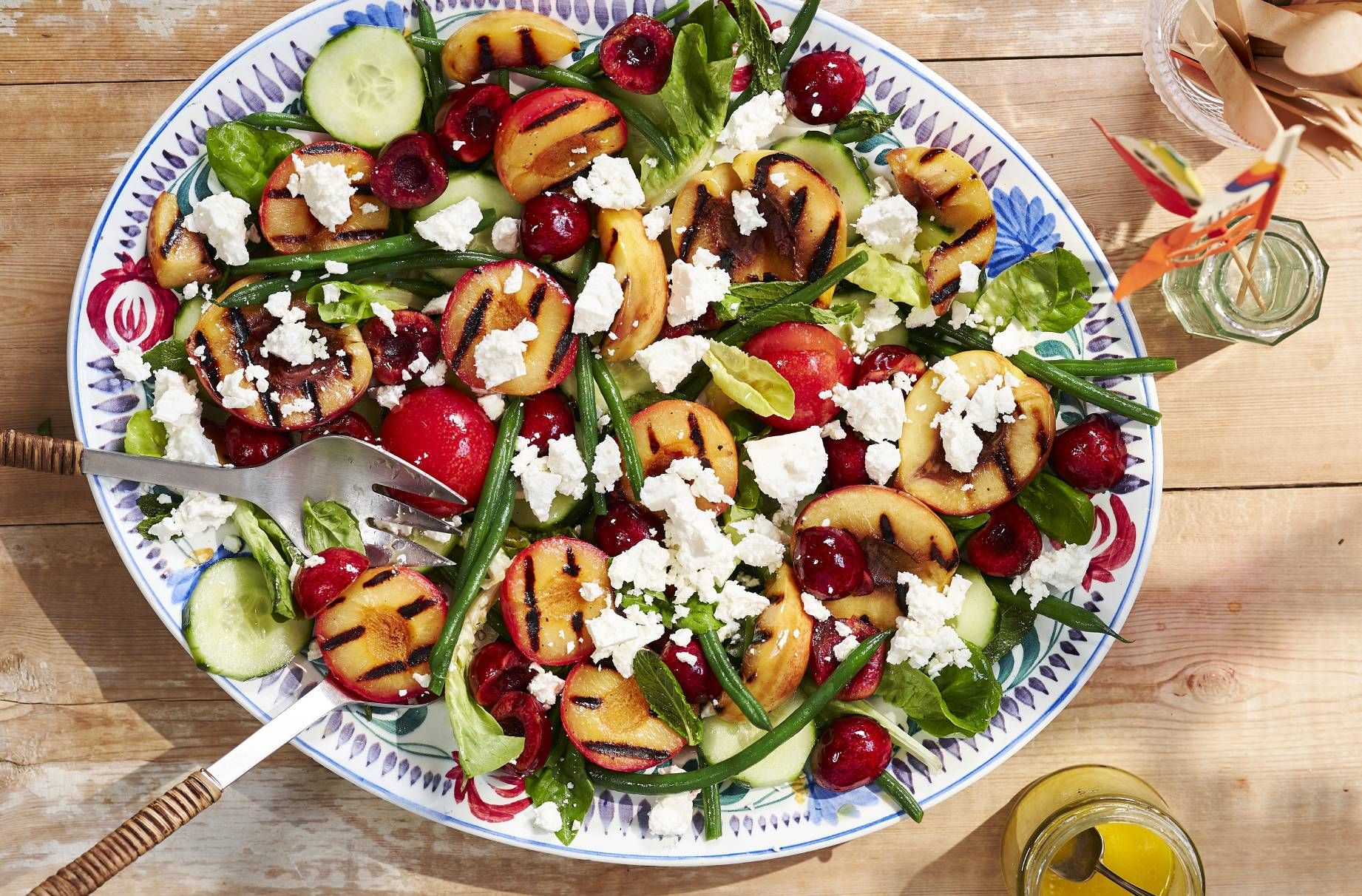 Grilled peach salad with feta, bacon and green beans recipe
