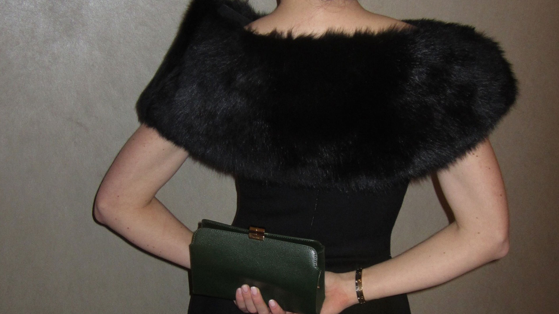 annabelrosendahl eveningwear outfit photo from behind