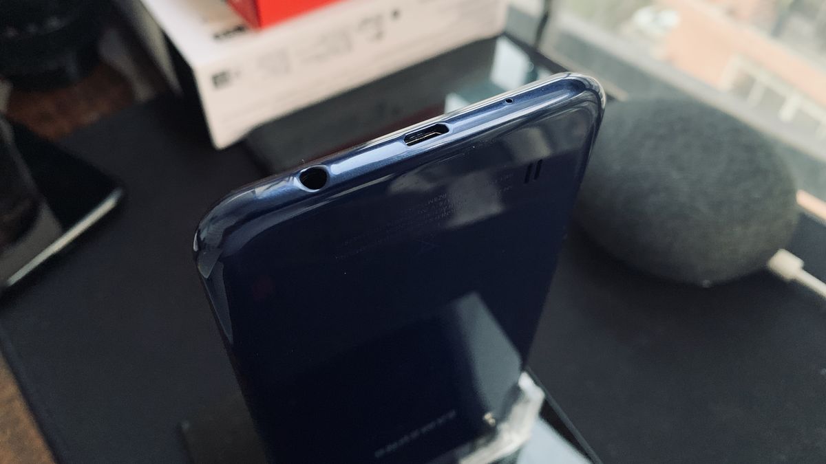 Battery life, camera and verdict Samsung Galaxy M10 review Page 3