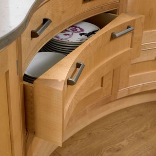 curved plate drawer