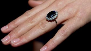 kate middleton engagement ring