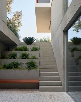 SL2 house by Montalba staircase