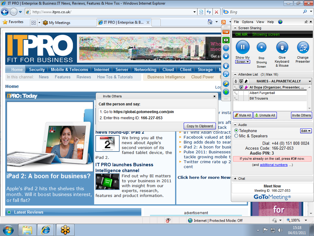 The GoToMeeting organiser controls the meeting using a floating window, which includes the (not-so-obvious) option to invite