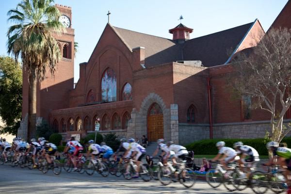 The race gets a little more strung out as the end gets closer.