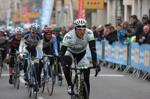 Marcel Kittel (Project 1t4i) rolls across the line first