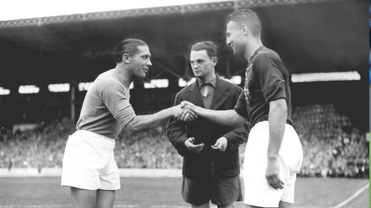 The 100 best football players of all time 2011 Ranked! The 100 best