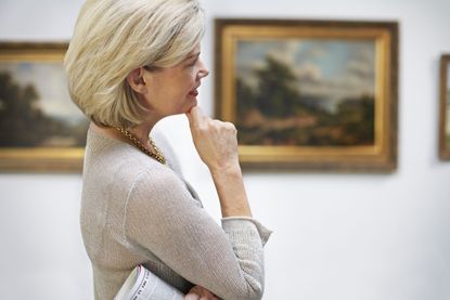 Visiting art galleries boosts wellbeing