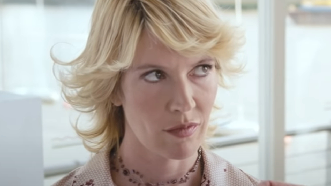 Julia Davis in Love Actually