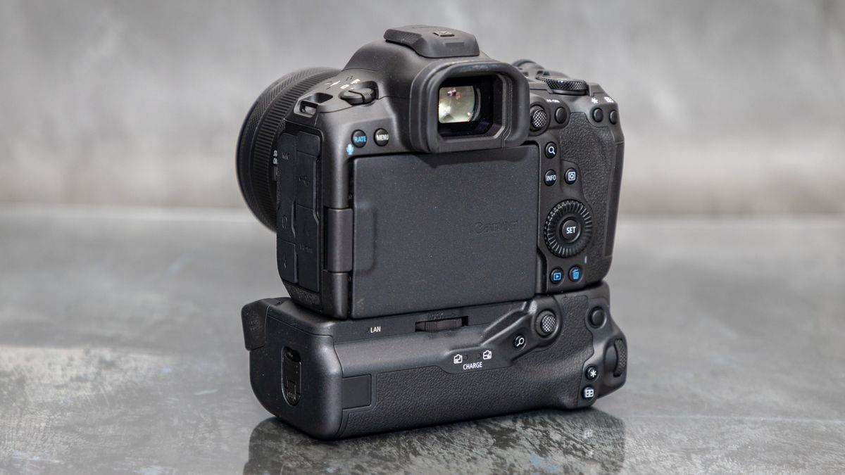 Canon BG-R20EP Battery Grip for Canon EOS R5 Mark II
