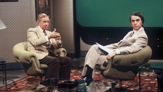 Hugh Downs (left) interviewing Carl Sagan on the ABC tv series '20/20'