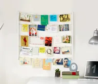 15. Umbra Hangit Photo Display