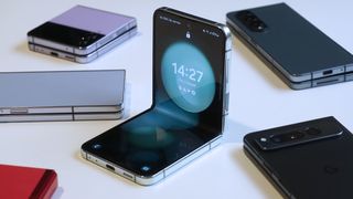 Samsung Galaxy Z Flip 5 naast andere vouwbare smartphones