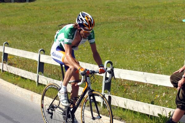 Laurens ten Dam (Rabobank) fights to the finish