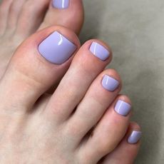 Lilac Pedicure Trend